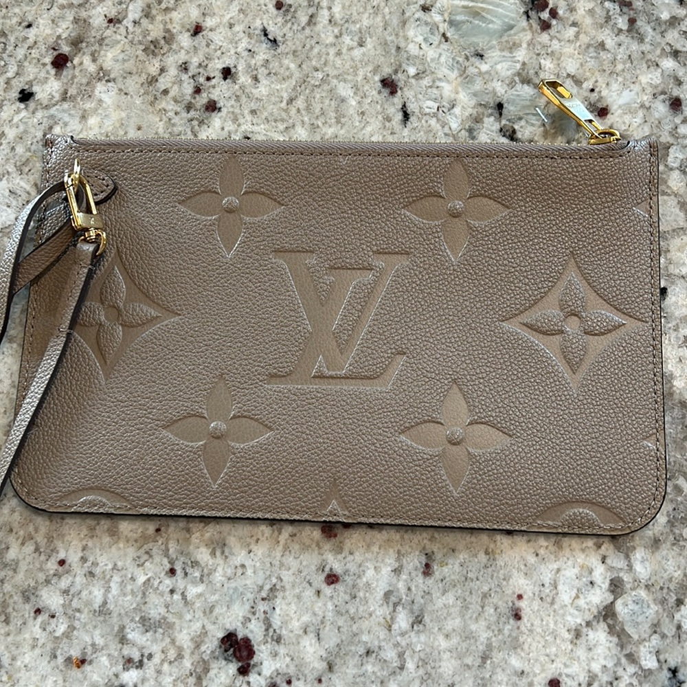 Louis Vuitton insert to the Neverfull